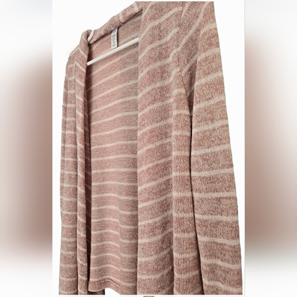 Mauve Cardigan Super Soft. Elegant & Feminine. - Picture 2 of 3